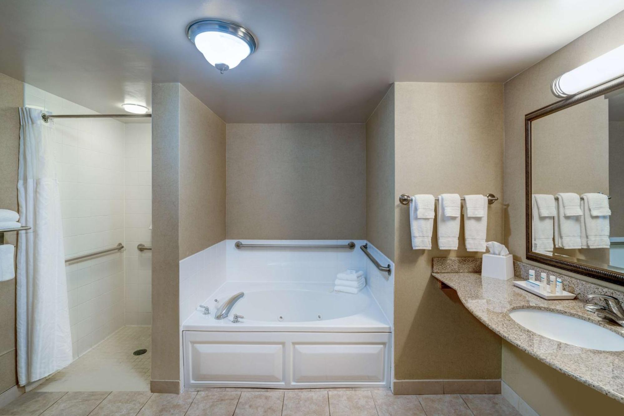 Hilton Garden Inn Augusta Ngoại thất bức ảnh